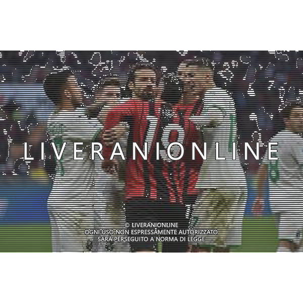 tensione tra i giocatori Milan vs Sassuolo Campionato Serie A TIM - 14a giornata Milano 28-11-2021 Stadio Giuseppe Meazza - San Siro foto Roberto Garavaglia/ag. Aldo Liverani sas
