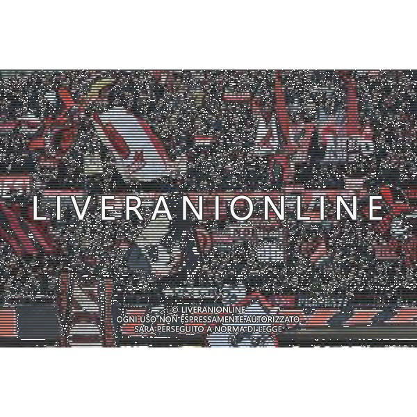 tifosi Milan in curva sud Milan vs Sassuolo Campionato Serie A TIM - 14a giornata Milano 28-11-2021 Stadio Giuseppe Meazza - San Siro foto Roberto Garavaglia/ag. Aldo Liverani sas