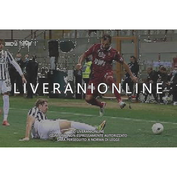 REGGINA - ASCOLI CAMPIONATO CALCIO SERIE BKT 30.11.2021 NELLA FOTO KARIM LARIBI E FEDERICO BASCHIROTTO ©GAREFFA/AGENZIA ALDO LIVERANI SAS