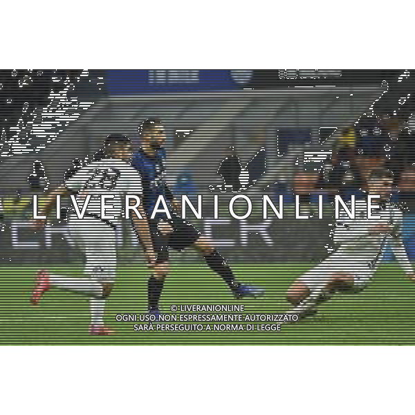Roberto Gagliardini (Inter) segna il gol dell\'1 a 0 Inter vs Spezia Campionato Serie A TIM - 15a giornata Milano 01-12-2021 Stadio Giuseppe Meazza - San Siro foto Roberto Garavaglia/ag. Aldo Liverani sas /AGENZIA ALDO LIVERANI SAS