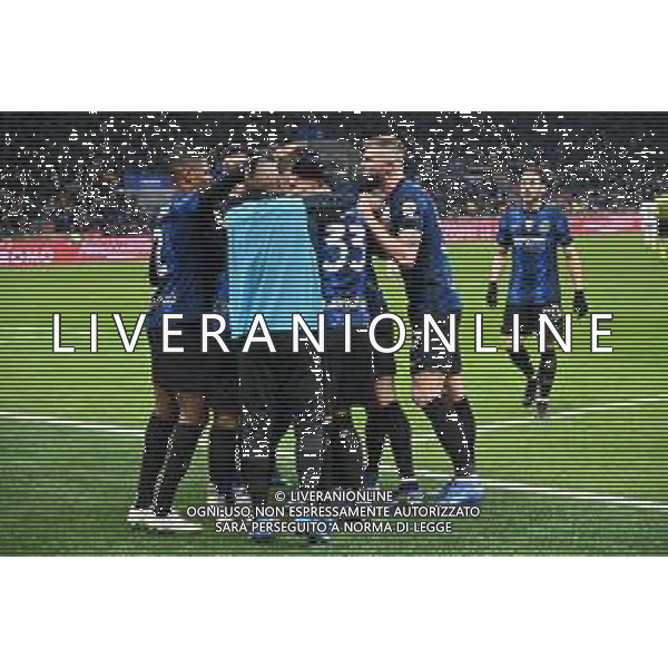 esultanza Inter dopo il gol del 2 a 0 Lautaro Martinez Inter vs Spezia Campionato Serie A TIM - 15a giornata Milano 01-12-2021 Stadio Giuseppe Meazza - San Siro foto Roberto Garavaglia/ag. Aldo Liverani sas /AGENZIA ALDO LIVERANI SAS