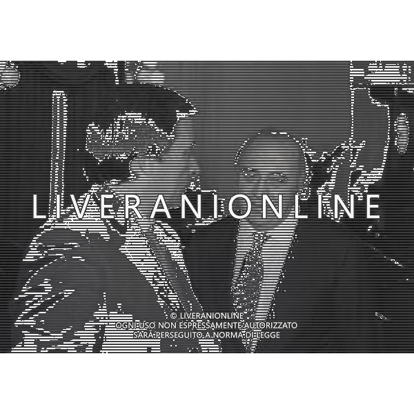 16-12-1997 MILANO FESTA DI NATALE LEGA CALCIO NELLA FOTO ARBITRO PIERO D\'ELIA CON CORRADO FERLAINO AG ALDO LIVERANI SAS