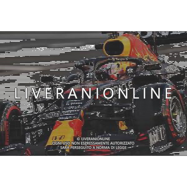 Max Verstappen (NLD) Red Bull Racing RB16B. 03.12.2021 Formula 1 World Championship, Rd 21, Saudi Arabian Grand Prix, Jeddah, Saudi Arabia, Practice Day. - www.xpbimages.com, EMail: requests@xpbimages.com © Copyright: Moy / XPB Images/AGENZIA ALDO LIVERANI SAS - ITALY ONLY EDITORIAL USE ONLY