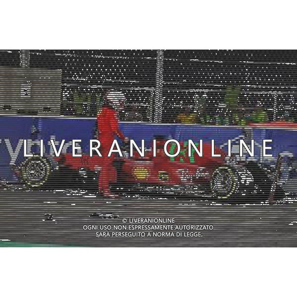 Charles Leclerc (MON) Ferrari SF-21 after he crashed in the second practice session. 03.12.2021 Formula 1 World Championship, Rd 21, Saudi Arabian Grand Prix, Jeddah, Saudi Arabia, Practice Day. - www.xpbimages.com, EMail: requests@xpbimages.com © Copyright: Moy / XPB Images/AGENZIA ALDO LIVERANI SAS - ITALY ONLY EDITORIAL USE ONLY