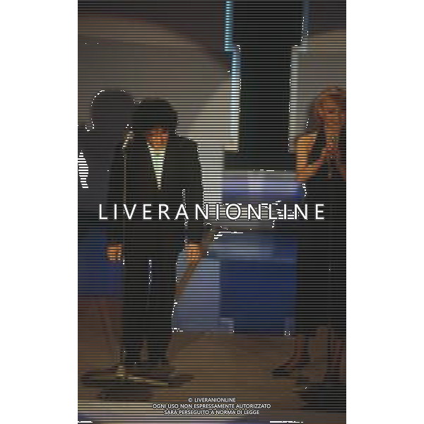 RETROSPETTIVA FAUSTO LEALI CANTANTE NELLA FOTO FAUSTO LEALI NELL\'ANNO 1989 VINCE IL FESTIVAL DI SANREMO CON ANNA OXA AG ALDO LIVERANI SAS