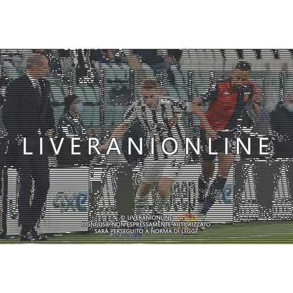 Torino 05.12.2021 Stadio Allianz Stadium ©Alessandro Falzone/Agenzia Aldo Liverani Juventus vs Genoa Serie A Tim 2021/2022 Nella foto : DEJAN KULUSEVSKI-HERNANI ©FALZONE/AGENZIA ALDO LIVERANI SAS