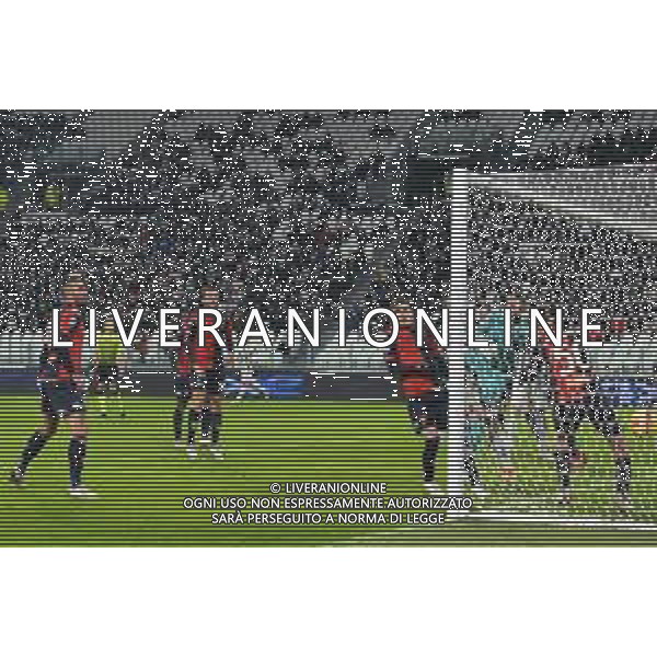 Torino 05.12.2021 Stadio Allianz Stadium ©Alessandro Falzone/Agenzia Aldo Liverani Juventus vs Genoa Serie A Tim 2021/2022 Nella foto : Gol di Juan Cuadrado ©FALZONE/AGENZIA ALDO LIVERANI SAS