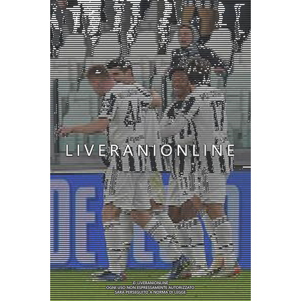 Torino 05.12.2021 Stadio Allianz Stadium ©Alessandro Falzone/Agenzia Aldo Liverani Juventus vs Genoa Serie A Tim 2021/2022 Nella foto : Esultanza gol di Juan Cuadrado ©FALZONE/AGENZIA ALDO LIVERANI SAS