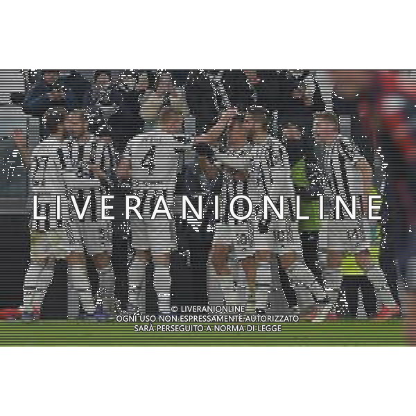Torino 05.12.2021 Stadio Allianz Stadium ©Alessandro Falzone/Agenzia Aldo Liverani Juventus vs Genoa Serie A Tim 2021/2022 Nella foto : Esultanza gol di Paulo Dybala ©FALZONE/AGENZIA ALDO LIVERANI SAS