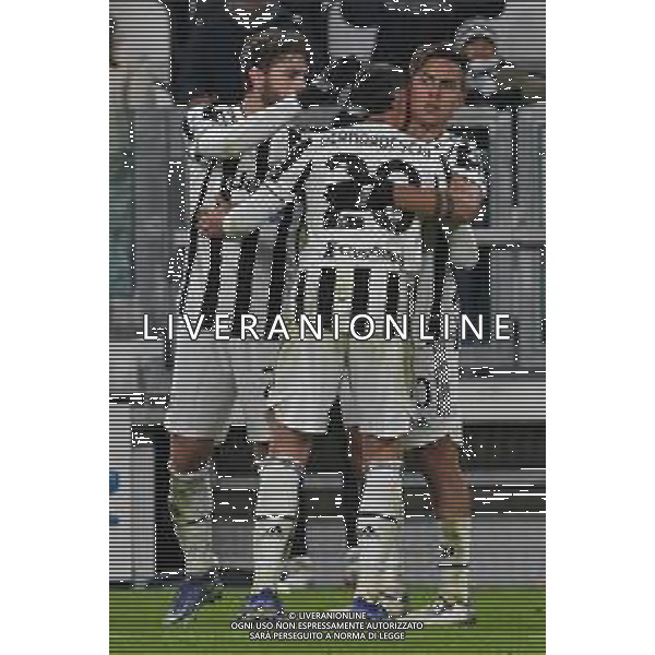Torino 05.12.2021 Stadio Allianz Stadium ©Alessandro Falzone/Agenzia Aldo Liverani Juventus vs Genoa Serie A Tim 2021/2022 Nella foto : Esultanza gol di Paulo Dybala ©FALZONE/AGENZIA ALDO LIVERANI SAS