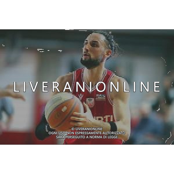 IMOLA 05 12 2021 ANDREA COSTA BASKET-RAGGISOLARIS FAENZA SERIE B1 71-64 NELLA FOTO KEVIN CUSENZA IMOLA ©SANNA/AGENZIA ALDO LIVERANI SAS