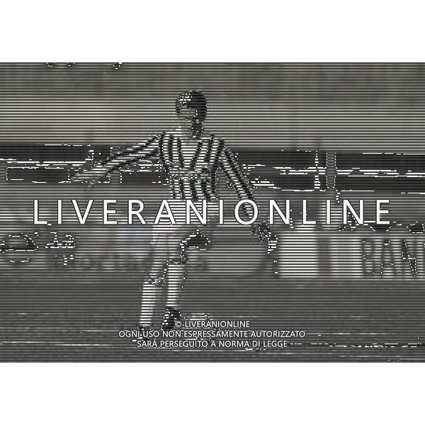 02-03-1988 TORINO COPPA ITALIA JUVENTUS AVELLINO 1-0 NELLA FOTO BENIAMINO VIGNOLA AG ALDO LIVERANI SAS