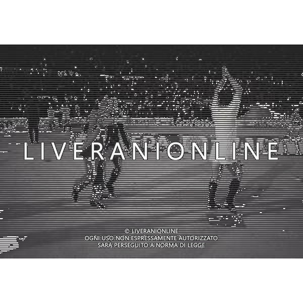 20-04-1988 TORINO SEMIFINALE DI COPPA ITALIA JUVENTUS TORINO 2-1 NELLA FOTO ESULTANZA A FINE GARA GIOCATORI DEL TORINO AG ALDO LIVERANI SAS
