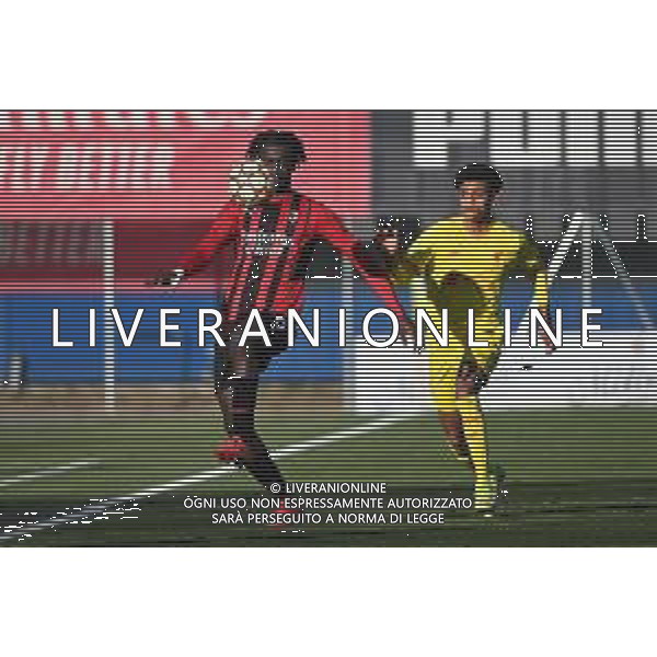 ¬© TVRG Clinton Nsiala Makengo (Milan) e sulla DX Melkamu Frauendorf (Liverpool) Milan vs Liverpool UEFA Youth League fase a gironi 6a giornata - gruppo B Milano 07-12-2021 Centro sportivo Peppino Vismara foto Roberto Garavaglia/ag. Aldo Liverani sas/AGENZIA ALDO LIVERANI SAS