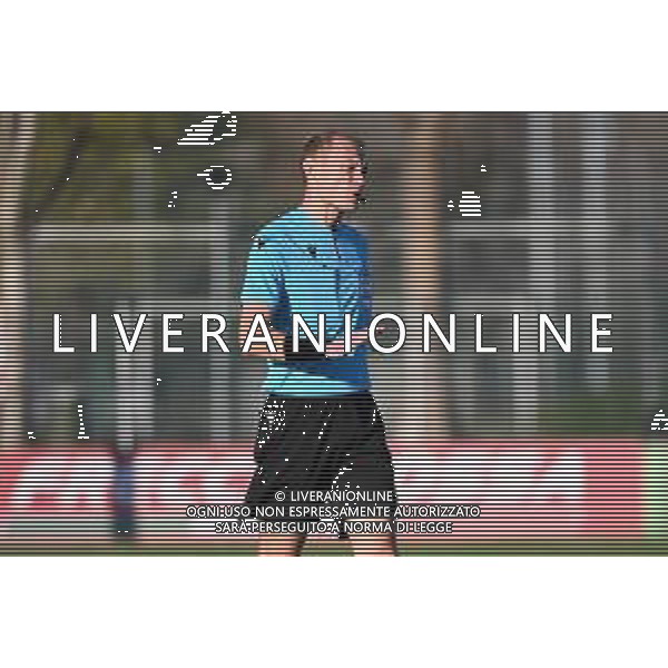 ¬© TVRG l\'arbitro Vladimir Moskalev (RUS) Milan vs Liverpool UEFA Youth League fase a gironi 6a giornata - gruppo B Milano 07-12-2021 Centro sportivo Peppino Vismara foto Roberto Garavaglia/ag. Aldo Liverani sas/AGENZIA ALDO LIVERANI SAS