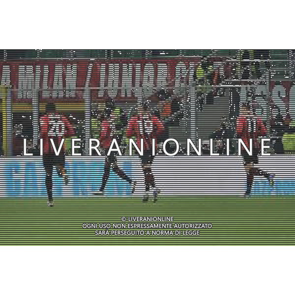 esultanza Milan dopo il gol dell\'1 a 0 Fikayo Tomori Milan vs Liverpool UEFA Champions League fase a gironi 6a giornata - gruppo B Milano 07-12-2021 Stadio Giuseppe Meazza - San Siro foto Roberto Garavaglia/ag. Aldo Liverani sas /AGENZIA ALDO LIVERANI SAS