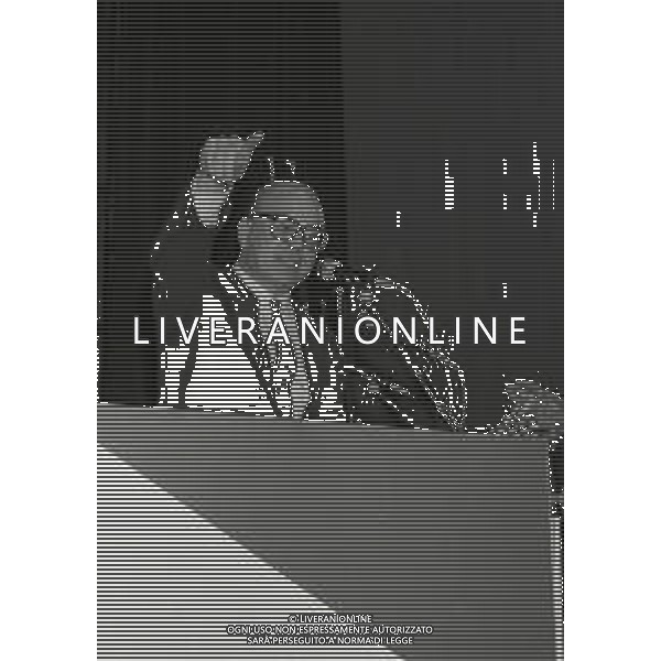 RETROSPETTIVA BETTINO CRAXI POLITICO NELLA FOTO BETTINO CRAXI A MILANO NELL\'ANNO 1985 A UN CONVEGNO DEL PARTITO SOCIALISTA ITALIANO AG ALDO LIVERANI SAS