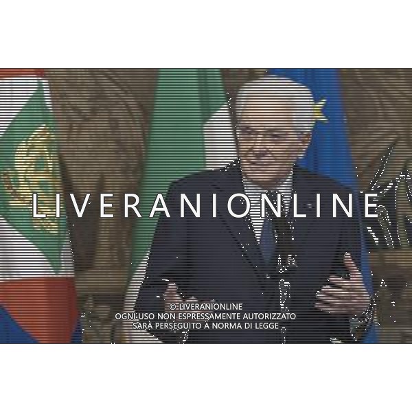 Il Presidente della Repubblica, Sergio Mattarella, ha ricevuto al Quirinale una delegazione della Federazione Motociclistica Italiana con i campioni del mondo 2021 vincitori delle competizioni a squadre nazionali. Dopo gli interventi del Presidente del CONI, Giovanni Malagò e del Presidente di Federmoto, Giovanni Copioli, il Presidente Mattarella ha rivolto un indirizzo di saluto. Erano presenti, tra gli altri, i piloti Valentino Rossi, Antonio Cairoli e Francesco Bagnaia. UFFICIO STAMPA PRESIDENZA DELLA REPUBBLICA ITALIANA-AG ALDO LIVERANI SAS