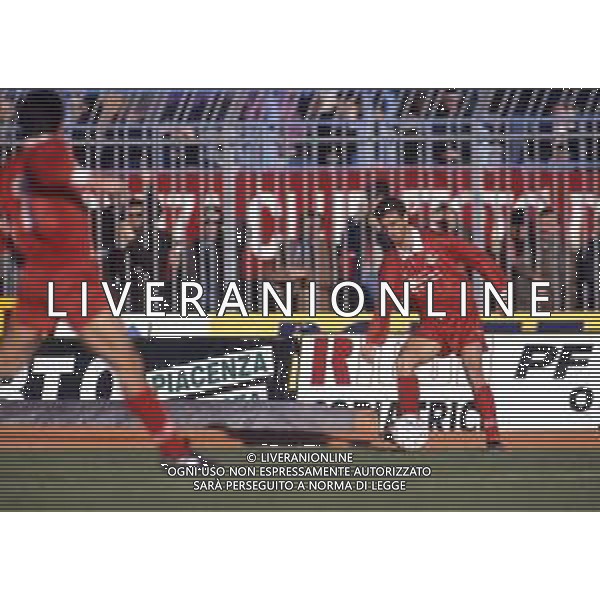 RETROSPETTIVA FRANCESCO TURRINI CALCIATORE NELLA FOTO FRANCESCO TURRINI CON LA MAGLIA DEL PIACENZA CALCIO AG ALDO LIVERANI SAS
