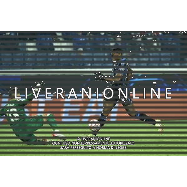 Duvan Zapata (Atalanta) segna il gol del 2 a 3 Atalanta vs Villareal UEFA Champions League fase a gironi recupero 6a giornata - gruppo F Bergamo 09-12-2021 Stadio Atleti Azzurri d\'Italia - Gewiss Stadium foto Roberto Garavaglia/ag. Aldo Liverani sas/AGENZIA ALDO LIVERANI SAS