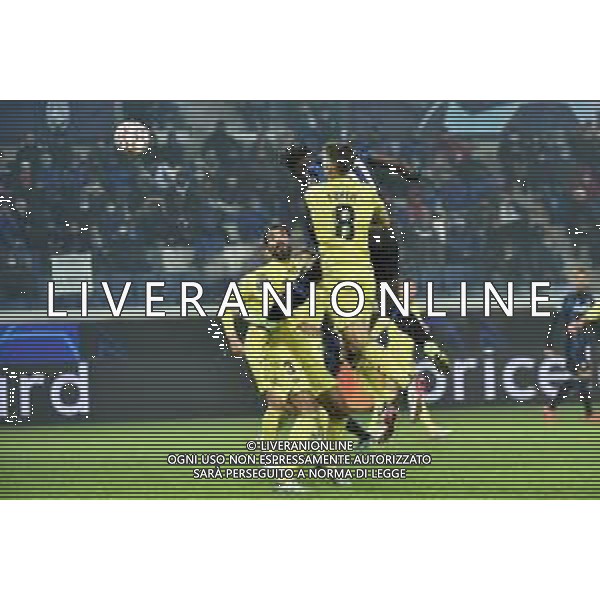 sul 2 a 3 Duvan Zapata (Atalanta) vicino al gol del pareggio con un colpo di testa Atalanta vs Villareal UEFA Champions League fase a gironi recupero 6a giornata - gruppo F Bergamo 09-12-2021 Stadio Atleti Azzurri d\'Italia - Gewiss Stadium foto Roberto Garavaglia/ag. Aldo Liverani sas/AGENZIA ALDO LIVERANI SAS