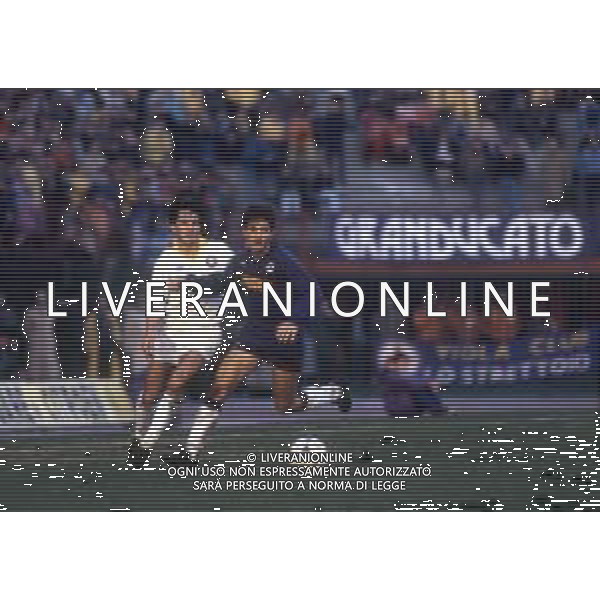 RETROSPETTIVA ALBERTO DI CHIARA CALCIATORE NELLA FOTO ALBERTO DI CHIARA CON LA MAGLIA DELLA FIORENTINA CALCIO AG ALDO LIVERANI SAS