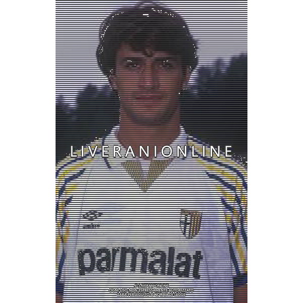 RETROSPETTIVA ALBERTO DI CHIARA CALCIATORE NELLA FOTO ALBERTO DI CHIARA CON LA MAGLIA DEL PARMA CALCIO AG ALDO LIVERANI SAS