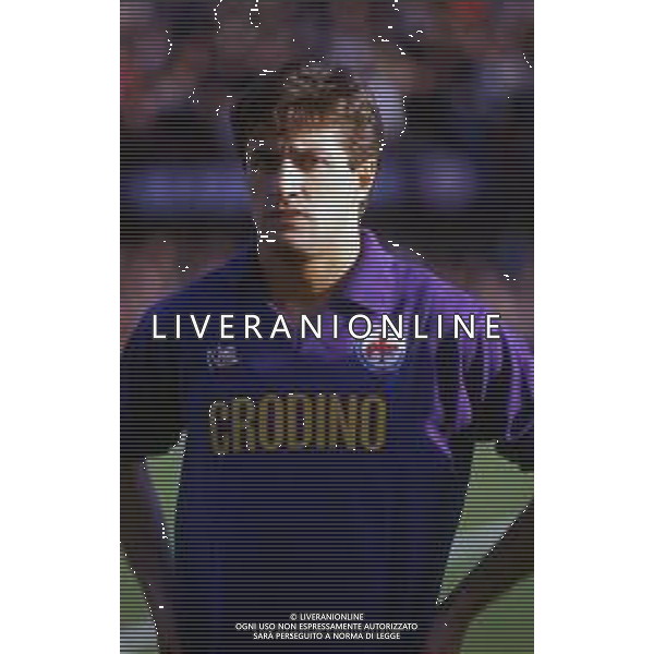 RETROSPETTIVA ALBERTO DI CHIARA CALCIATORE NELLA FOTO ALBERTO DI CHIARA CON LA MAGLIA DELLA FIORENTINA CALCIO AG ALDO LIVERANI SAS