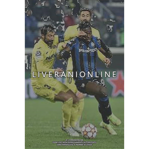 Raul Albiol (Villareal) SX e Duvan Zapata (Atalanta) DX Atalanta vs Villareal UEFA Champions League fase a gironi recupero 6a giornata - gruppo F Bergamo 09-12-2021 Stadio Atleti Azzurri d\'Italia - Gewiss Stadium foto Roberto Garavaglia/ag. Aldo Liverani sas/AGENZIA ALDO LIVERANI SAS