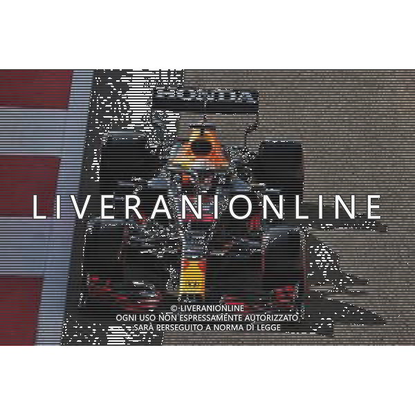 Max Verstappen (NLD) Red Bull Racing RB16B. 10.12.2021. Formula 1 World Championship, Rd 22, Abu Dhabi Grand Prix, Yas Marina Circuit, Abu Dhabi, Practice Day. - www.xpbimages.com, EMail: requests@xpbimages.com © Copyright: Batchelor / XPB Images/AGENZIA ALDO LIVERANI SAS - ITALY ONLY EDITORIAL USE ONLY