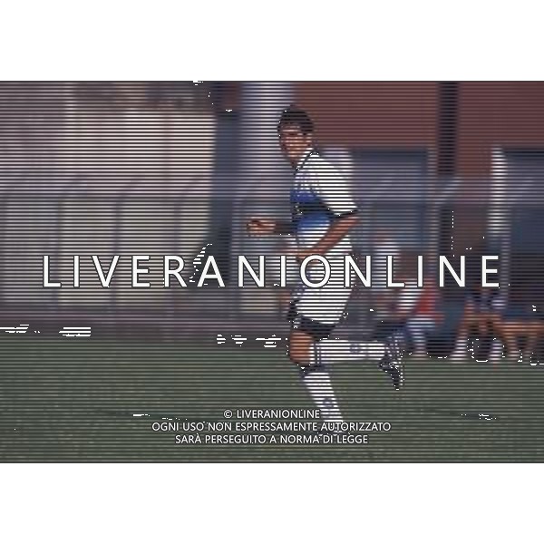 RETROSPETTIVA CRISTIANO LUCARELLI CALCIATORE NELLA FOTO CRISTIANO LUCARELLI CON LA MAGLIA DELL\'ATALANTA CALCIO AG ALDO LIVERANI SAS