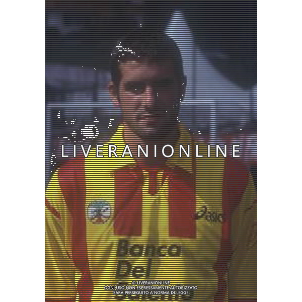 RETROSPETTIVA CRISTIANO LUCARELLI CALCIATORE NELLA FOTO CRISTIANO LUCARELLI CON LA MAGLIA DEL LECCE CALCIO AG ALDO LIVERANI SAS