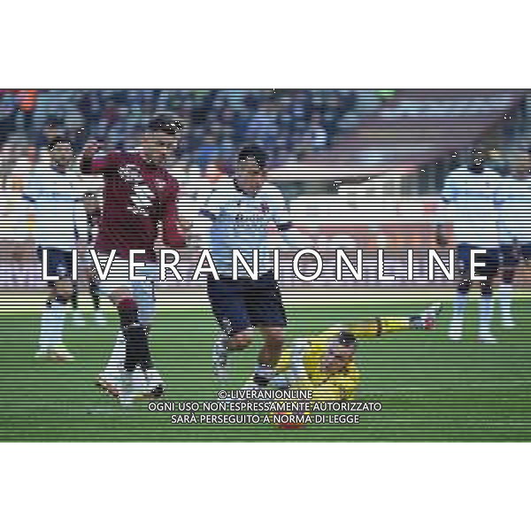 Torino 12.12.2021 Stadio Grande Torino Torino vs Bologna Campionato Serie A 2021/2022 ©Manuela Viganti/Agenzia Aldo Liverani Nella foto: antonio sanabria, gary medel e lukasz skorupski