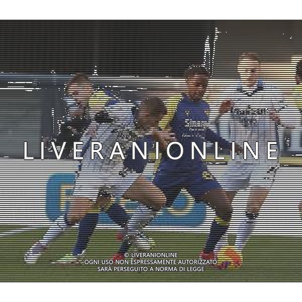 HELLAS VERONA - ATALANTA CAMPIONATO CALCIO SERIE A TIM 12.12.2021 NELLA FOTO MARIO PASALIC E ADRIEN TAMEZE ©SANTANDREA/AGENZIA ALDO LIVERANI SAS