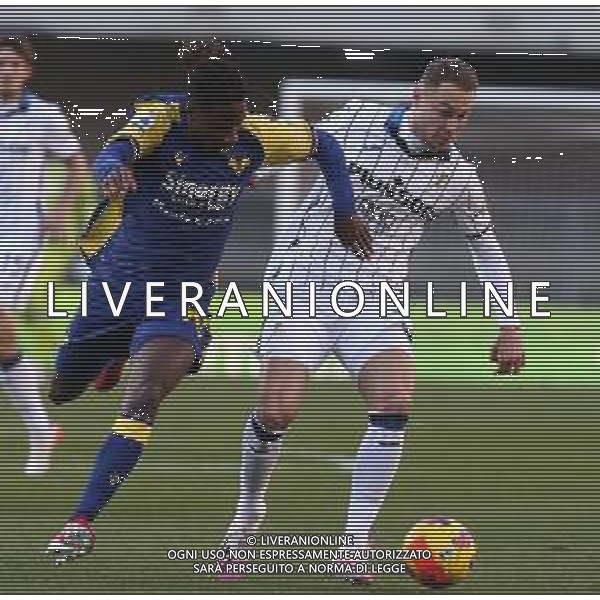HELLAS VERONA - ATALANTA CAMPIONATO CALCIO SERIE A TIM 12.12.2021 NELLA FOTO TEUN KOOPMEINERS E ADRIEN TAMEZE ©SANTANDREA/AGENZIA ALDO LIVERANI SAS