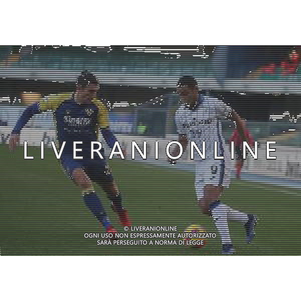 HELLAS VERONA - ATALANTA CAMPIONATO CALCIO SERIE A TIM 12.12.2021 NELLA FOTO LUIS MURIEL E GIANGIACOMO MAGNANI ©SANTANDREA/AGENZIA ALDO LIVERANI SAS