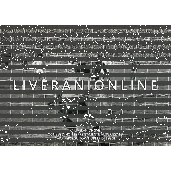 18-01-1981 BOLOGNA CAMPIONATO DI CALCIO SERIE A BOLOGNA-CATANZARO 0-0 NELLA FOTO RIGORE SBAGLIATO DA ADELMO PARIS AG ALDO LIVERANI SAS