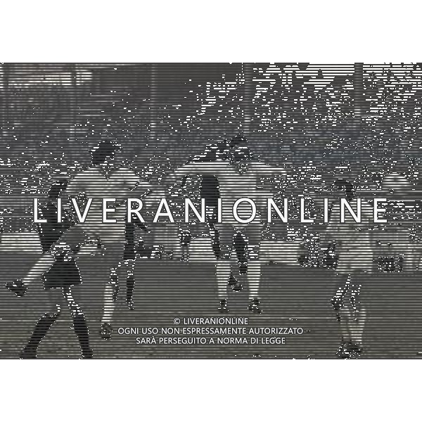 18-01-1981 BOLOGNA CAMPIONATO DI CALCIO SERIE A BOLOGNA-CATANZARO 0-0 NELLA FOTO AZIONE DI GIOCO AG ALDO LIVERANI SAS