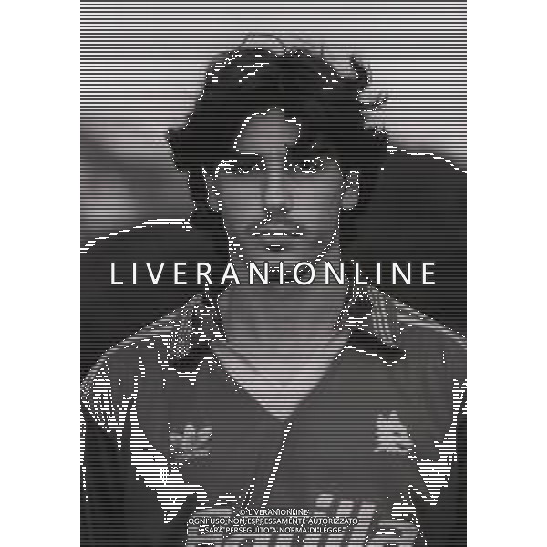 RETROSPETTIVA DANIELE BERETTA CALCIATORE NELLA FOTO DANIELE BERETTA CON LA MAGLIA DELLA ROMA CALCIO NELL\'ANNO 1993-1994 AG ALDO LIVERANI SAS