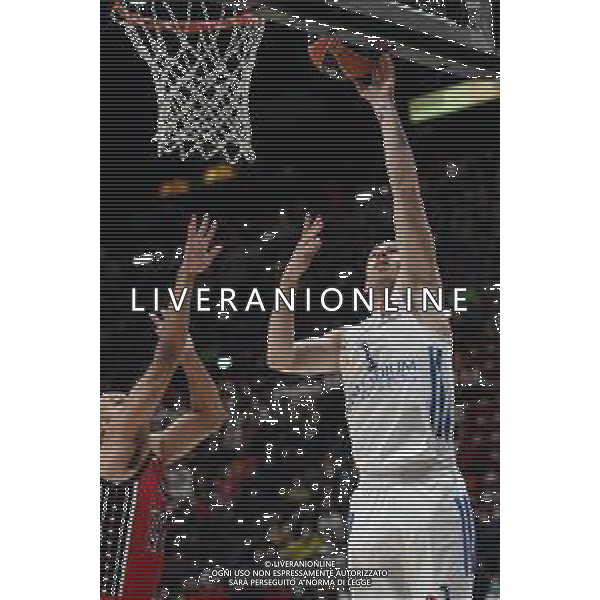 ¬© TVRG Fabien Causeur (Real Madrid) AX Armani Exchange Milano vs Real Madrid Turkish Airlines EuroLeague - 16a giornata regular season Assago (MI) 16-12-2021 Mediolanum Forum foto Roberto Garavaglia/ag. Aldo Liverani sas/AGENZIA ALDO LIVERANI SAS