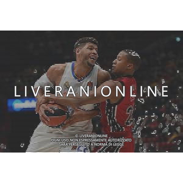 ¬© TVRG Walter Tavares (Real Madrid) e Devon Hall (Olimpia Milano) AX Armani Exchange Milano vs Real Madrid Turkish Airlines EuroLeague - 16a giornata regular season Assago (MI) 16-12-2021 Mediolanum Forum foto Roberto Garavaglia/ag. Aldo Liverani sas/AGENZIA ALDO LIVERANI SAS