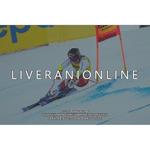 TommasiniR/LMedia - 2021 FIS Ski World Cup - Men&#39; Super-G - alpine ski race 17 December 2021 - Saslong , Val Gardena, Italy Photo showing: Gino Caviezel (SUI) @TommasiniR/LMedia/AGENZIA ALDO LIVERANI SAS