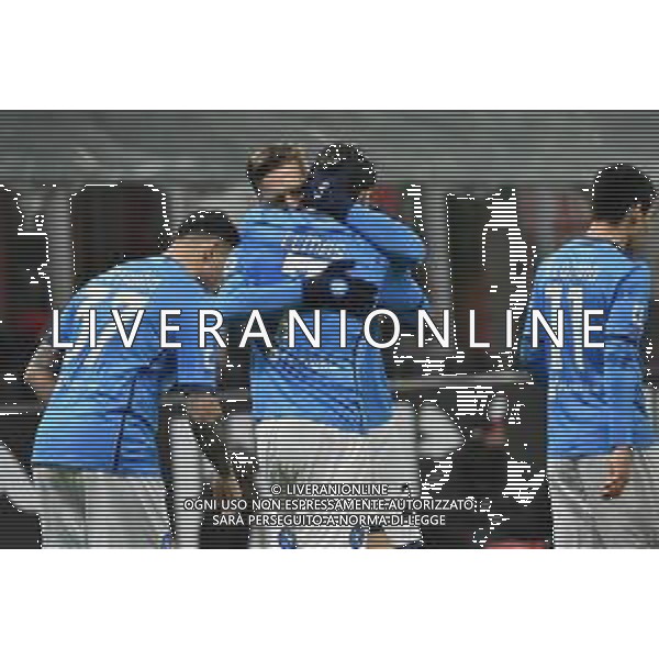 esultanza Napoli dopo il gol dell\'1 a 0 Eljif Elmas Milan vs Napoli Campionato Serie A TIM - 18a giornata Milano 19-12-2021 Stadio Giuseppe Meazza - San Siro foto Roberto Garavaglia/ag. Aldo Liverani sas /AGENZIA ALDO LIVERANI SAS