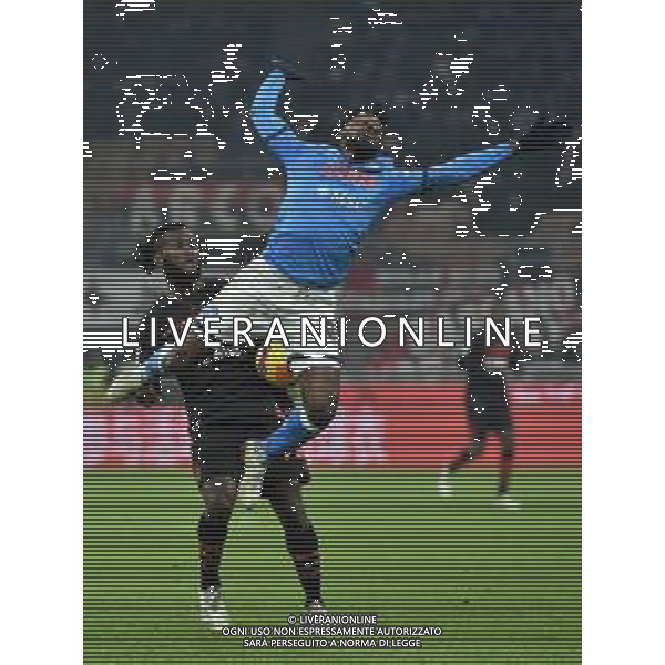 Franck Kessie (Milan) e Andre Zambo Anguissa (Napoli) Milan vs Napoli Campionato Serie A TIM - 18a giornata Milano 19-12-2021 Stadio Giuseppe Meazza - San Siro foto Roberto Garavaglia/ag. Aldo Liverani sas /AGENZIA ALDO LIVERANI SAS