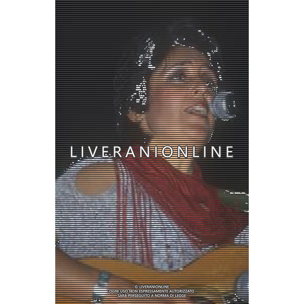 RETROSPETTIVA JOAN BAEZ CANTANTE NELLA FOTO JOAN BAEZ NELL\'ANNO 1984 AG ALDO LIVERANI SAS