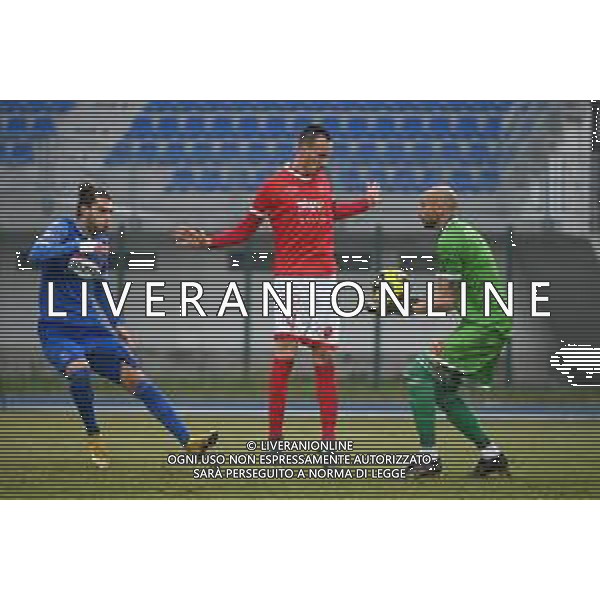 ¬© TVRG da SX Mattia Scognamiglio (Seregno) Massimo Volta (Triestina) e Daniel Offerdi (Triestina) Seregno vs Triestina Campionato Serie C girone A - 20a giornata Seregno (MB) 21-12-2021 Stadio Ferruccio foto Roberto Garavaglia/ag. Aldo Liverani sas/AGENZIA ALDO LIVERANI SAS