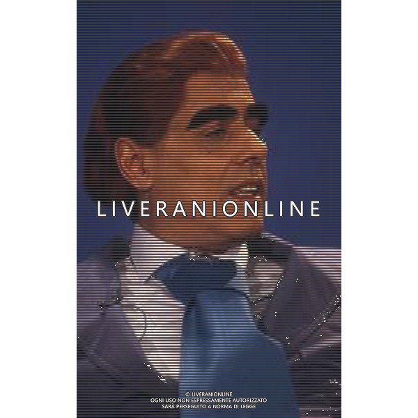 RETROSPETTIVA TEO TEOCOLI ATTORE NELLA FOTO TEO TEOCOLI IMITAZIONE DI FELICE CACCAMO NELLA TRASMISSIONE “MAI DIRE GOAL“ NELL\'ANNO 1993 AG ALDO LIVERANI SAS  