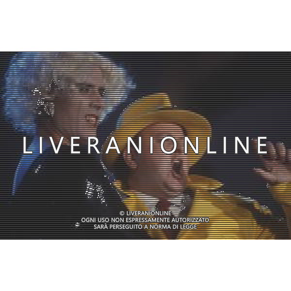 RETROSPETTIVA TEO TEOCOLI ATTORE NELLA FOTO TEO TEOCOLI CON MASSIMO BOLDI NELL\'ANNO 1990 NELLA TRASMISSIONE “UNA ROTONDA SUL MARE“ AG ALDO LIVERANI SAS  