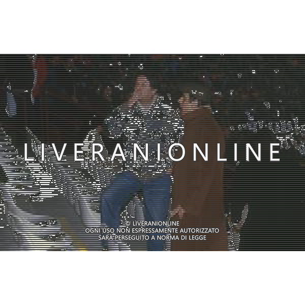 RETROSPETTIVA TEO TEOCOLI ATTORE NELLA FOTO TEO TEOCOLI CON RENATO POZZETTO ALLO STADIO SAN SIRO NELL\'ANNO 1990  AG ALDO LIVERANI SAS 