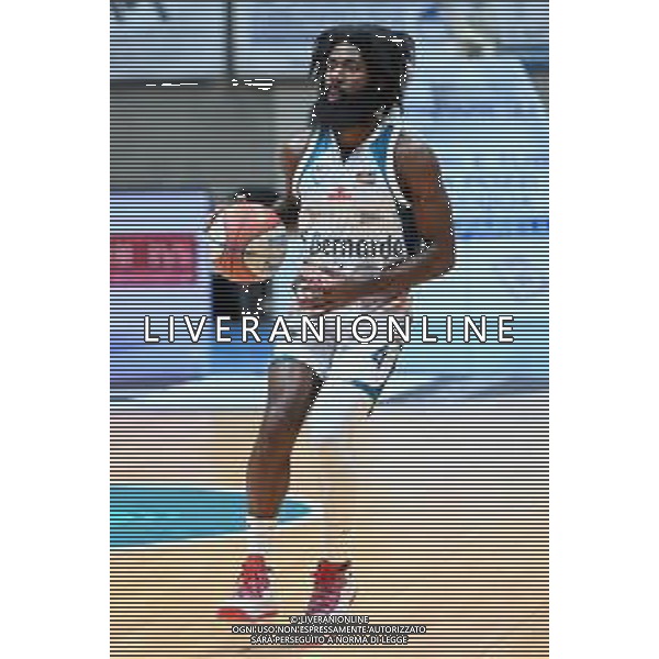 ¬© TVRG Robert Johnson (Cantu\') San Bernardo-Cinelandia Park Cantu\' vs Urania Milano 12a giornata - Campionato Serie A2 girone verde Desio (MB) 21-12-2021 PalaBancoDesio foto Roberto Garavaglia/ag. Aldo Liverani sas/AGENZIA ALDO LIVERANI SAS